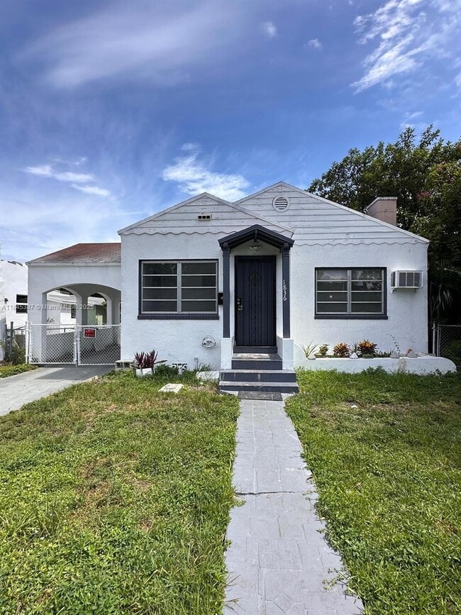 Building Photo - 1836 NW 33rd St
