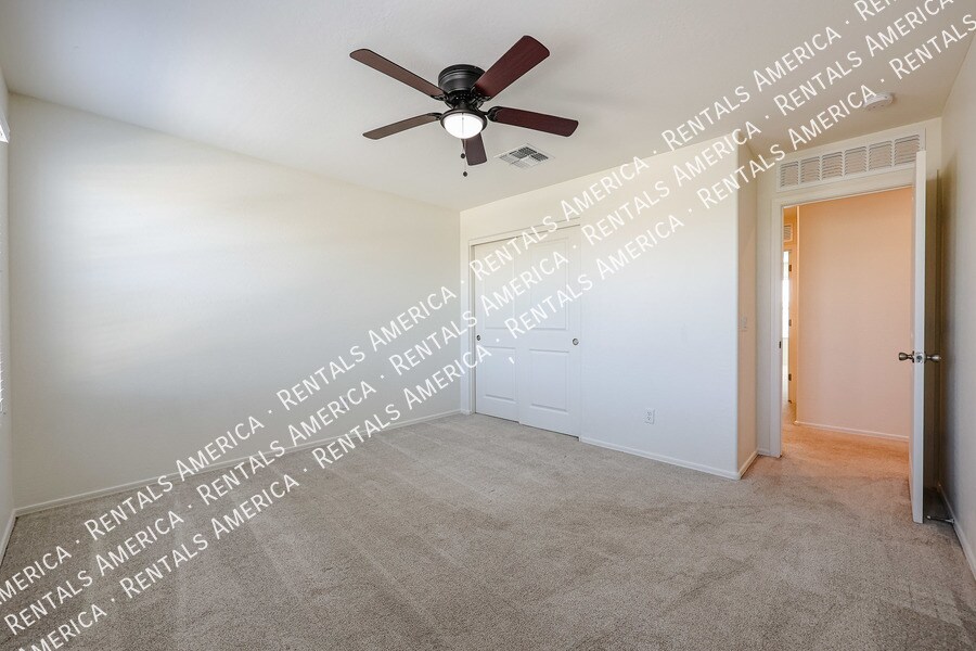 Building Photo - 7223 N 125th Dr