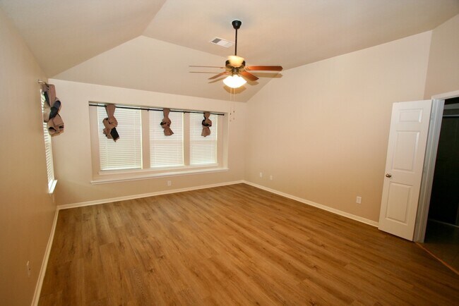Building Photo - 28222 Helmsman Knolls Dr