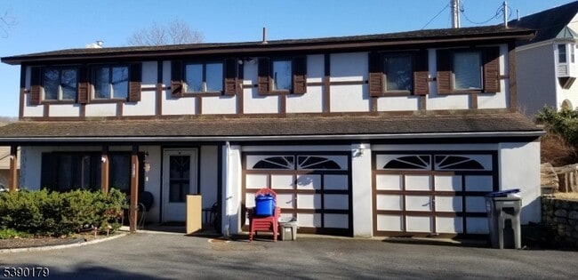 Primary Photo - 107 N Bertrand Rd