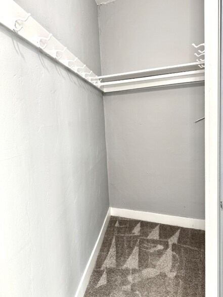 Building Photo - 2818 Telegraph Ave