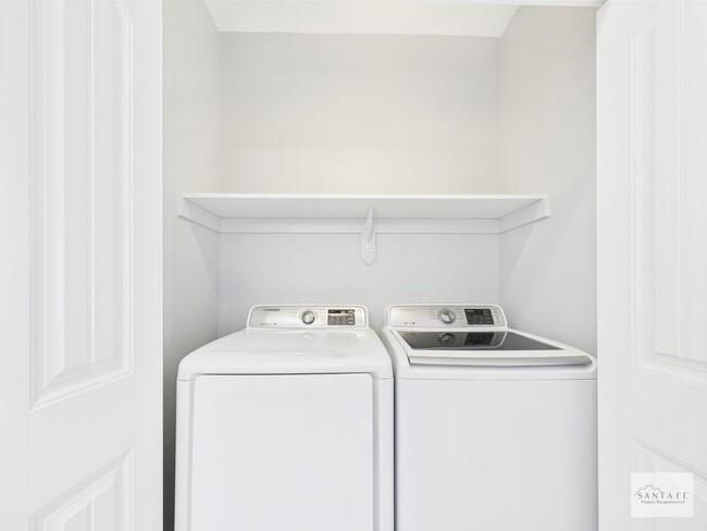 Building Photo - Bright & Airy | Spacious Kitchen, A/C & Ga...