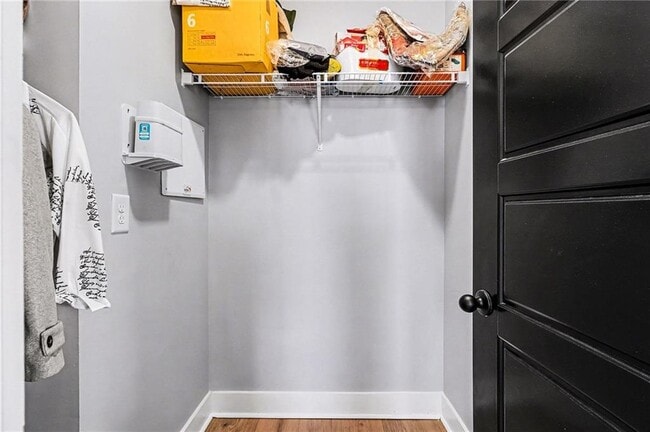 Building Photo - 2054 Rockledge Rd NE