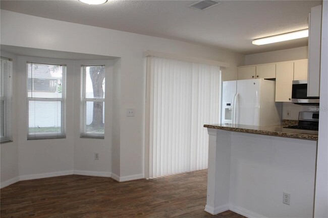 Building Photo - 1750 Horsechestnut Ct