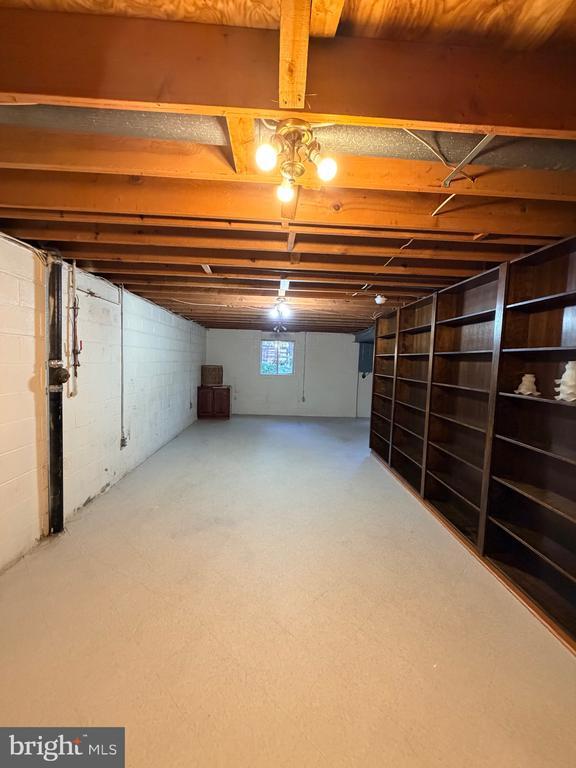 Building Photo - 9513 Stevebrook Rd