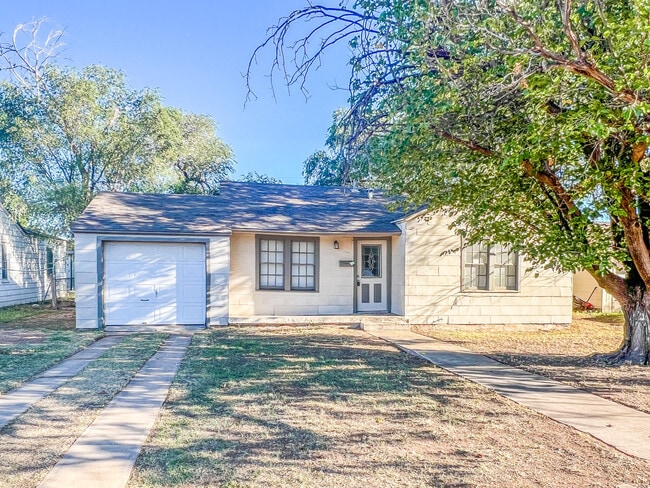 Building Photo - 2514 37th St