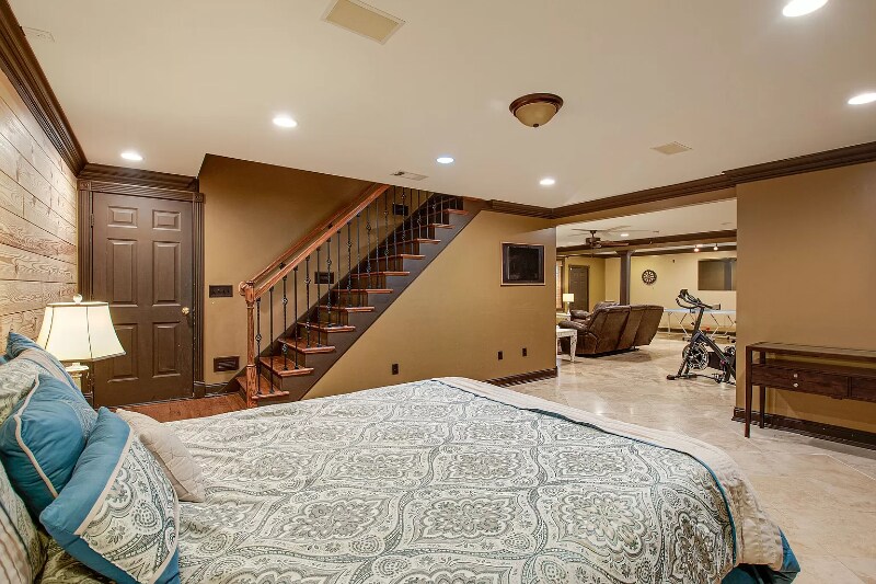 Building Photo - 191 Northlake Dr