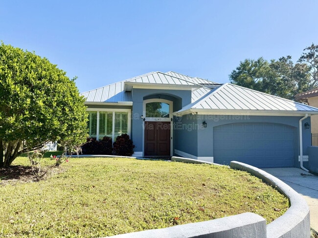 Building Photo - 5243 W Lake Butler Rd