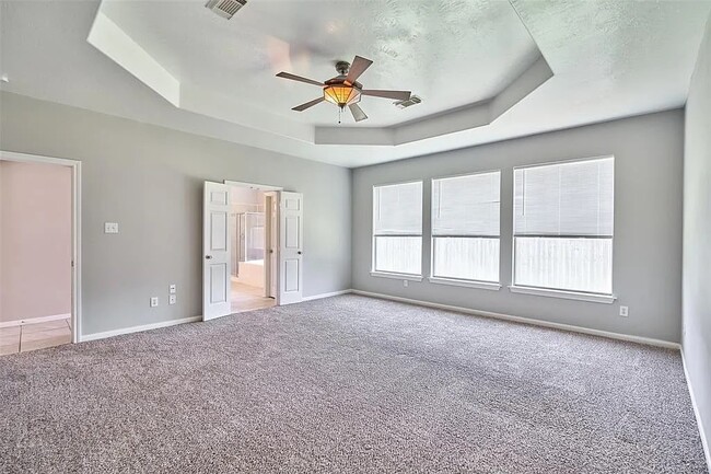 Building Photo - 13714 Hillingdale Ln