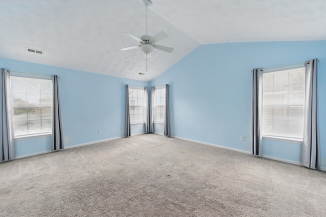 Building Photo - 1023 Snead Dr