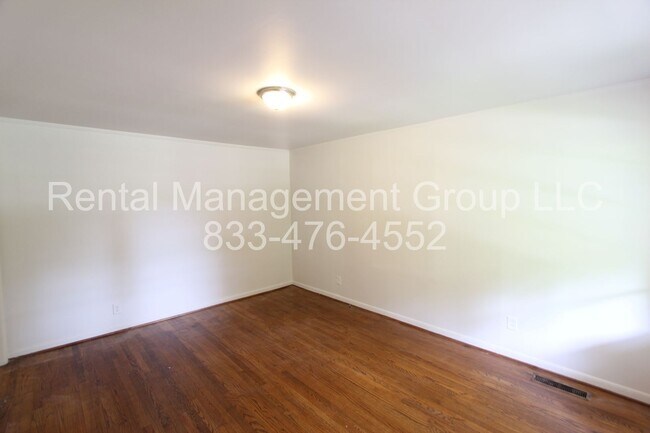 Building Photo - 1345 Glenwood St NW