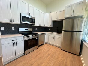 Building Photo - 3046 Anderberg Dr