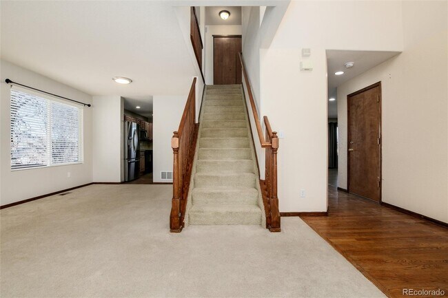 Building Photo - 9865 Falcon Ln