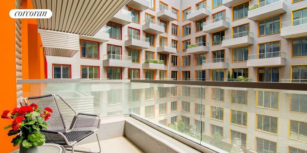 Building Photo - 10 Montieth St