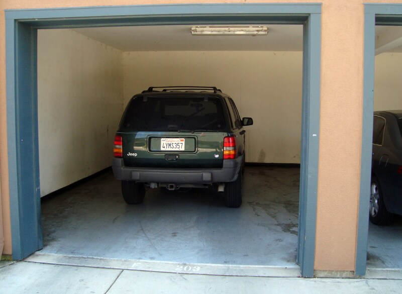 Building Photo - 1040 Campoy St Fwy