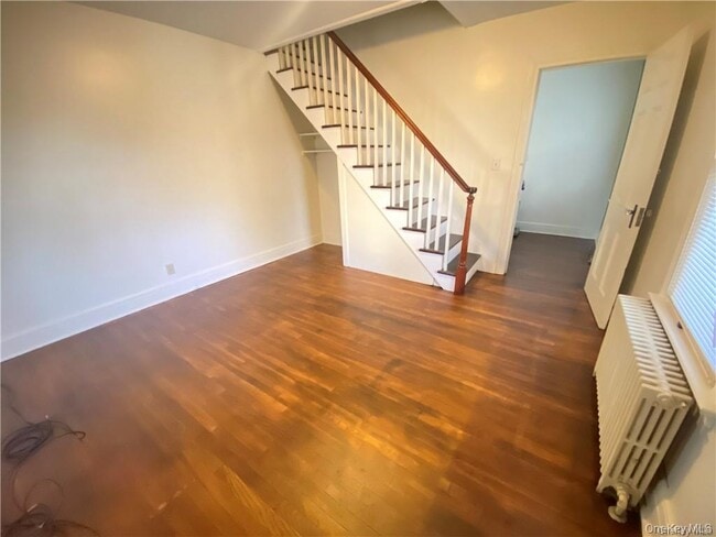 Building Photo - 130 NY-17K