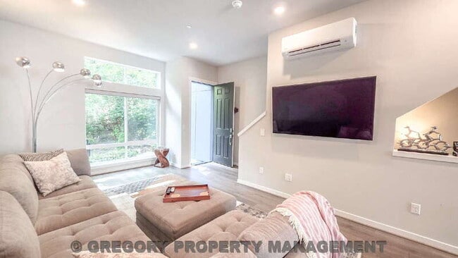 Building Photo - 8321 NE 176th Ct