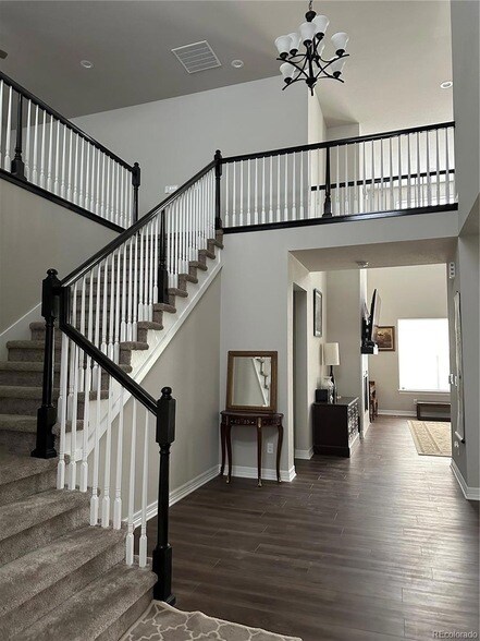 Building Photo - 255 Rogers Ct