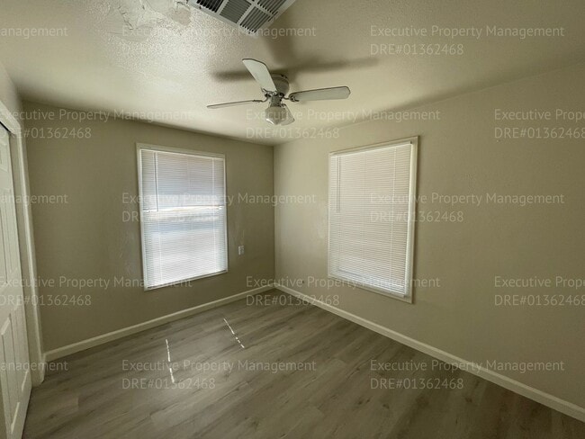 Building Photo - 709 Francis St