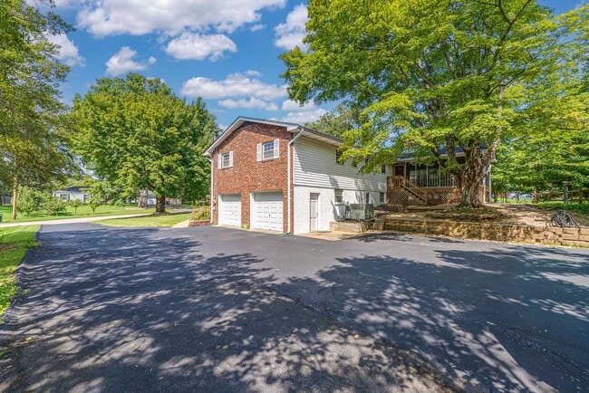 Building Photo - 9528 Gulf Park Dr