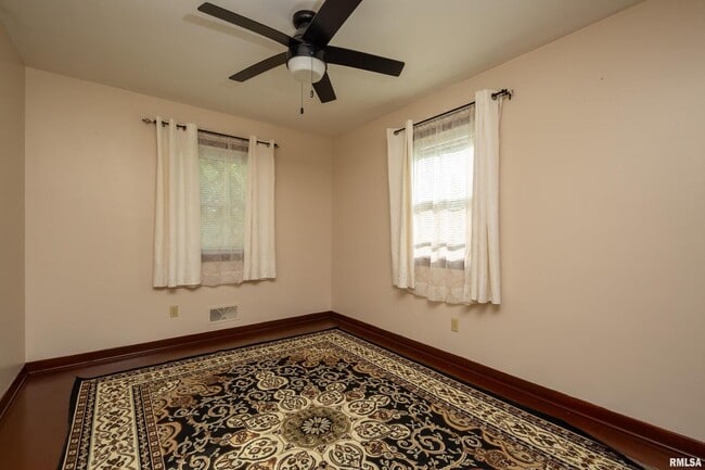 Building Photo - 4304 36th Ave