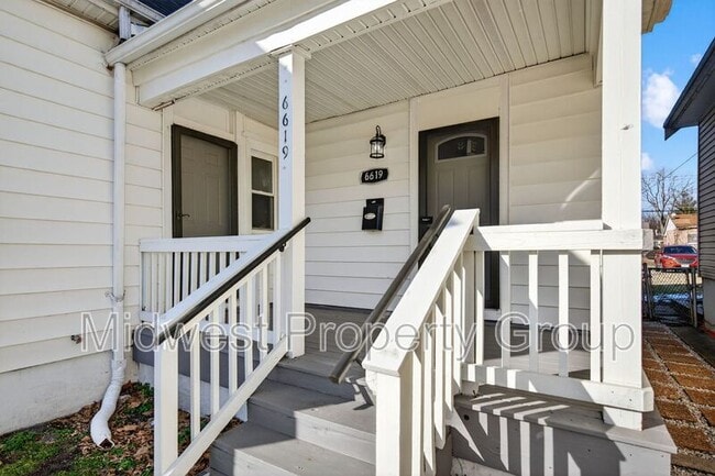 Building Photo - 6619 Etzel Ave