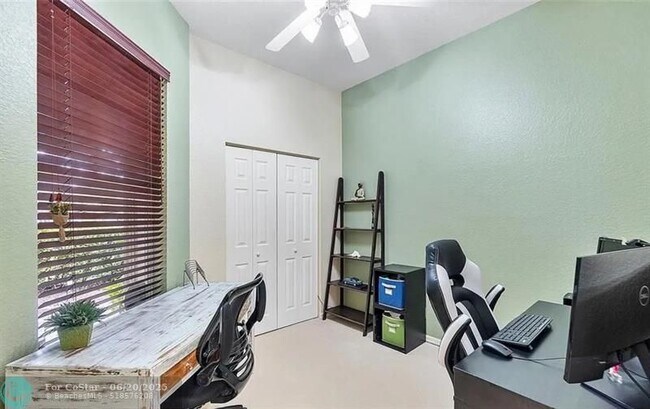 Building Photo - 5784 NW 120th Ave