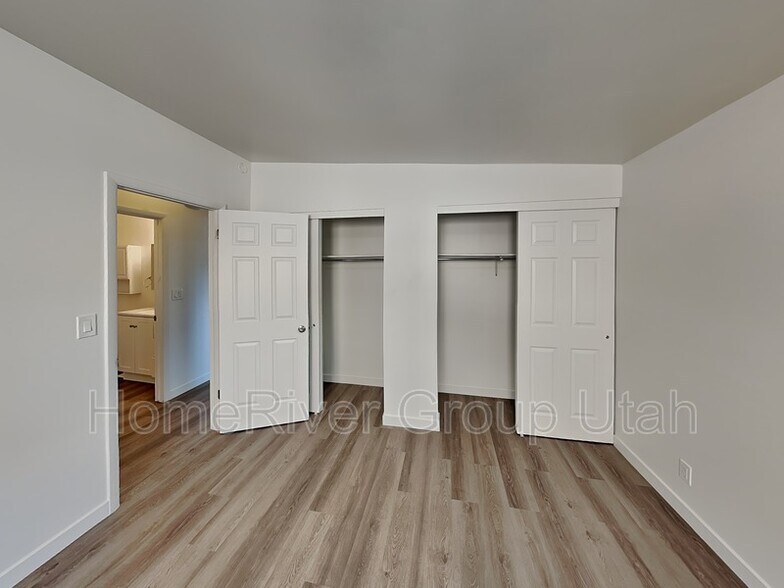 Building Photo - 1599 3970 S
