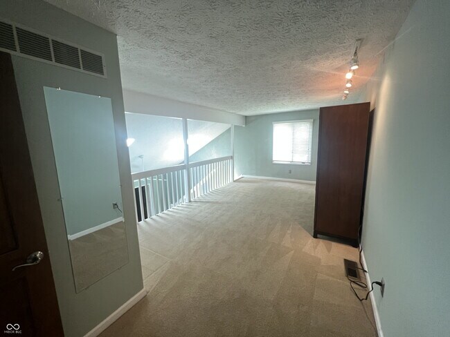 Building Photo - 12748 Limberlost Dr