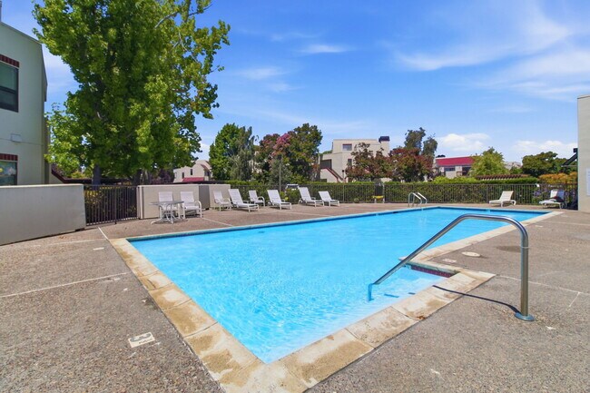 Building Photo - 101 Shorebird Cir