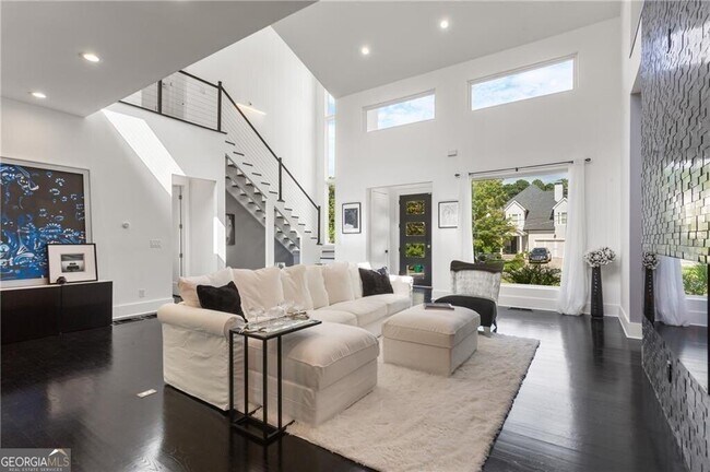 Building Photo - 1756 N Akin Dr NE