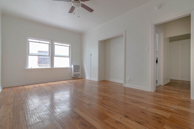 Interior Photo - cor400