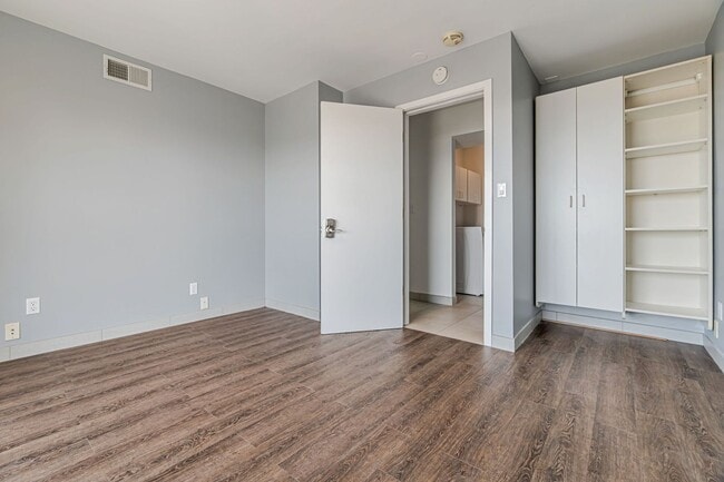 Building Photo - 140 Cresta Vista Dr