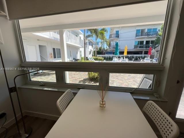 Building Photo - 4228 N Ocean Dr