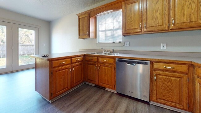 Building Photo - 821 Prospect St