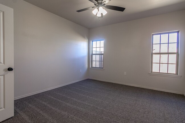 Building Photo - Townhome in NW Lubbock