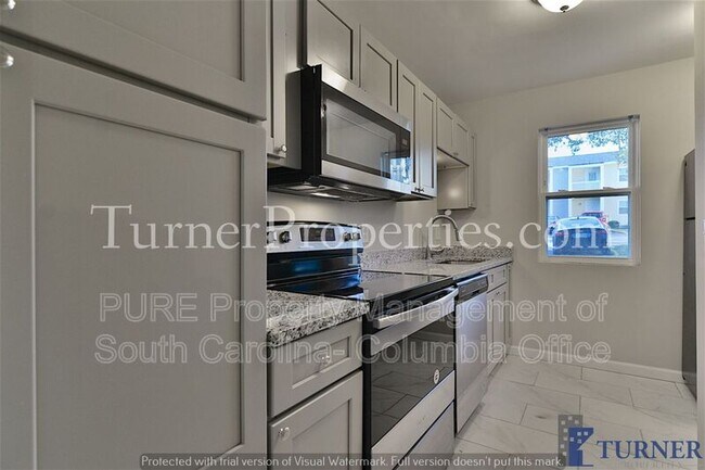 Building Photo - 308 Percival Rd