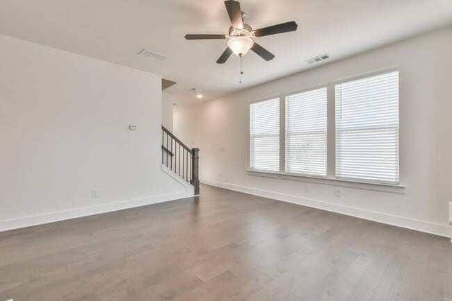 Building Photo - 126 Cannon Trce Dr