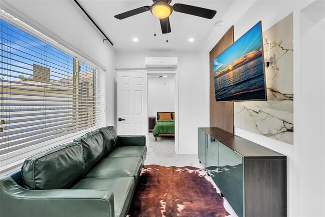 Building Photo - 797 NW 35th St