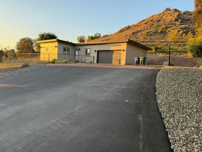 Building Photo - BRAND NEW BUILD 4BR/2.5BA Home in LAKESIDE available FOR RENT w/ RV parking and attached garage!