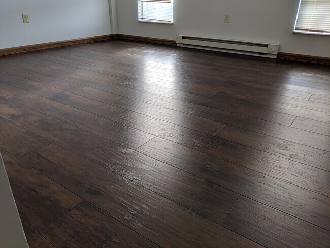 Building Photo - 200 Highland Ave