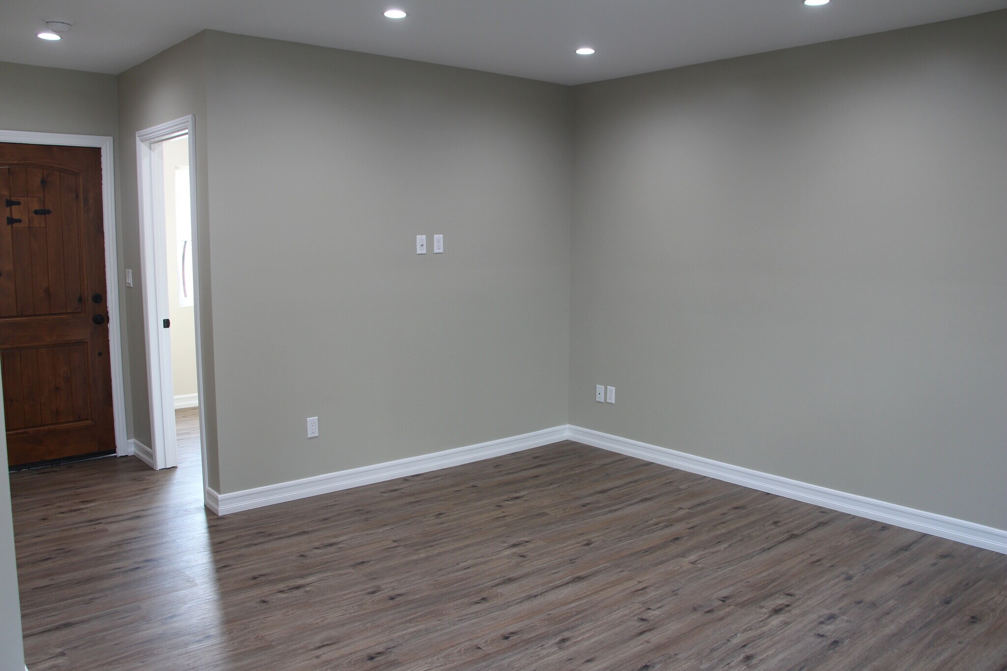 Building Photo - 15433 Huston St