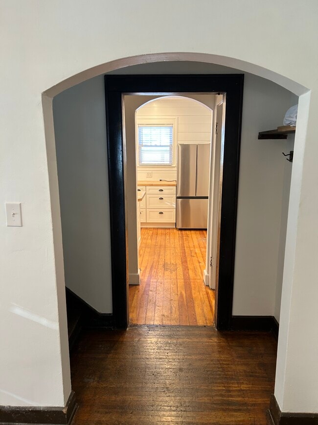 Building Photo - 5107 N College Ave