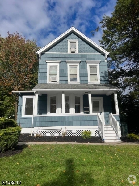 Building Photo - 45 Chestnut St