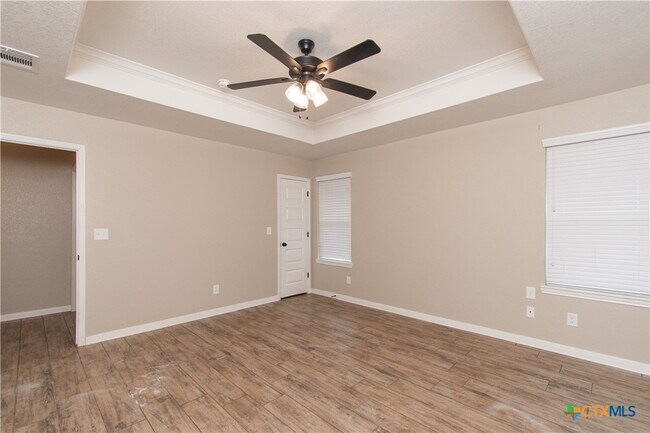 Building Photo - 2060 Stillwell St