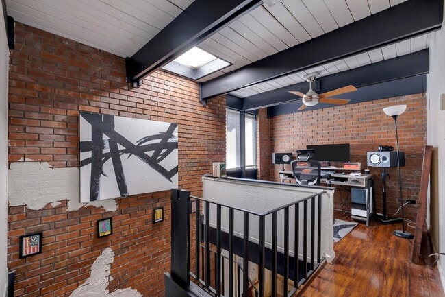 Building Photo - 220 Belmont Rd