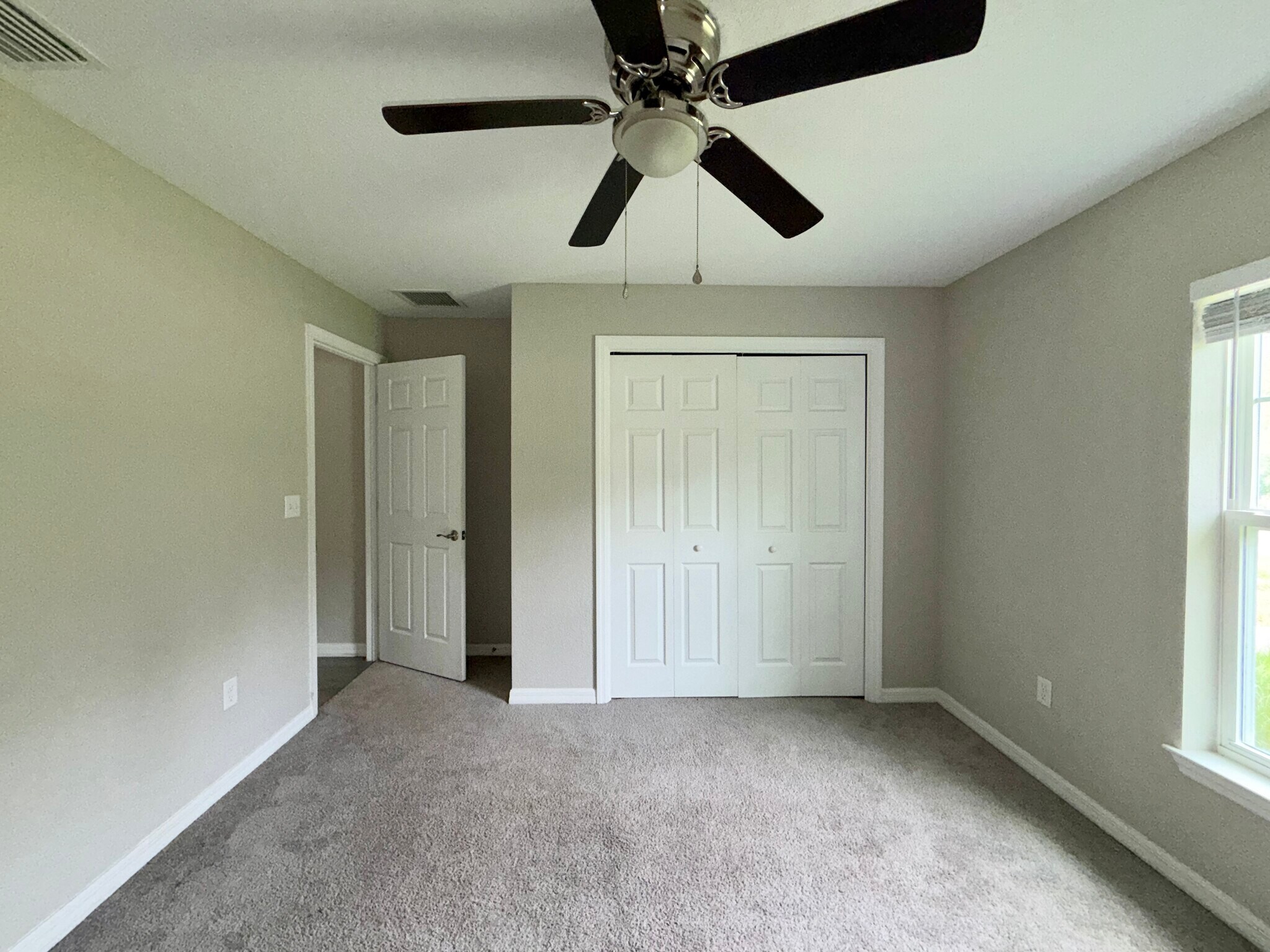 Building Photo - 853 Marion Oaks Mnr