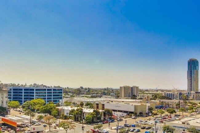 Building Photo - 1080 Park Blvd