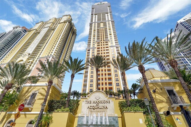 Building Photo - 17749 Collins Ave