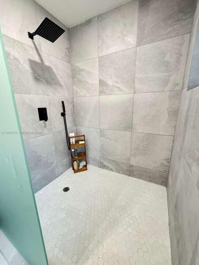 Building Photo - 1854 SW 17th St